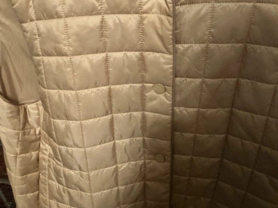 Chaleco acolchado reversible cuello redondo para mujer Lafayette 148 New York Foto 2 de 2