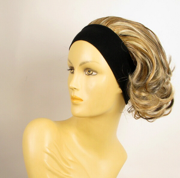 Perruque bandeau cheveux bouclés blond cuivré pour vos sorties