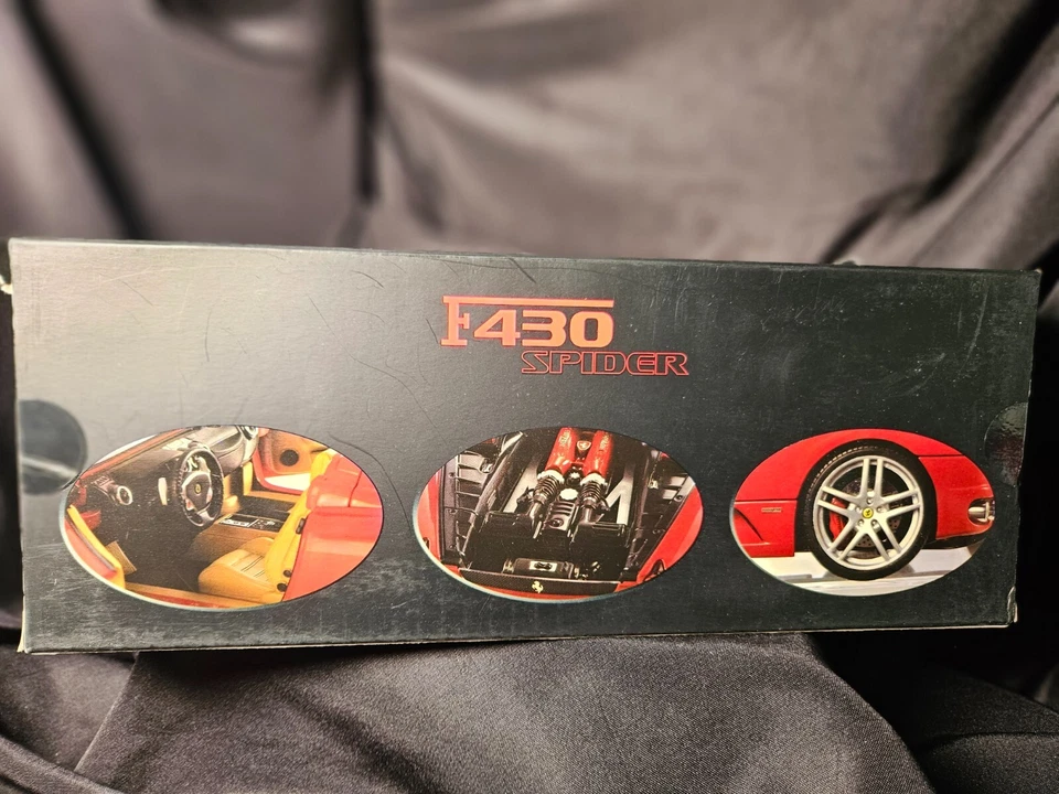 Hot Wheels Elite Ferarri F430 Spyder Gris Escala 1:18 Inv. #4841 Foto 2 de 4