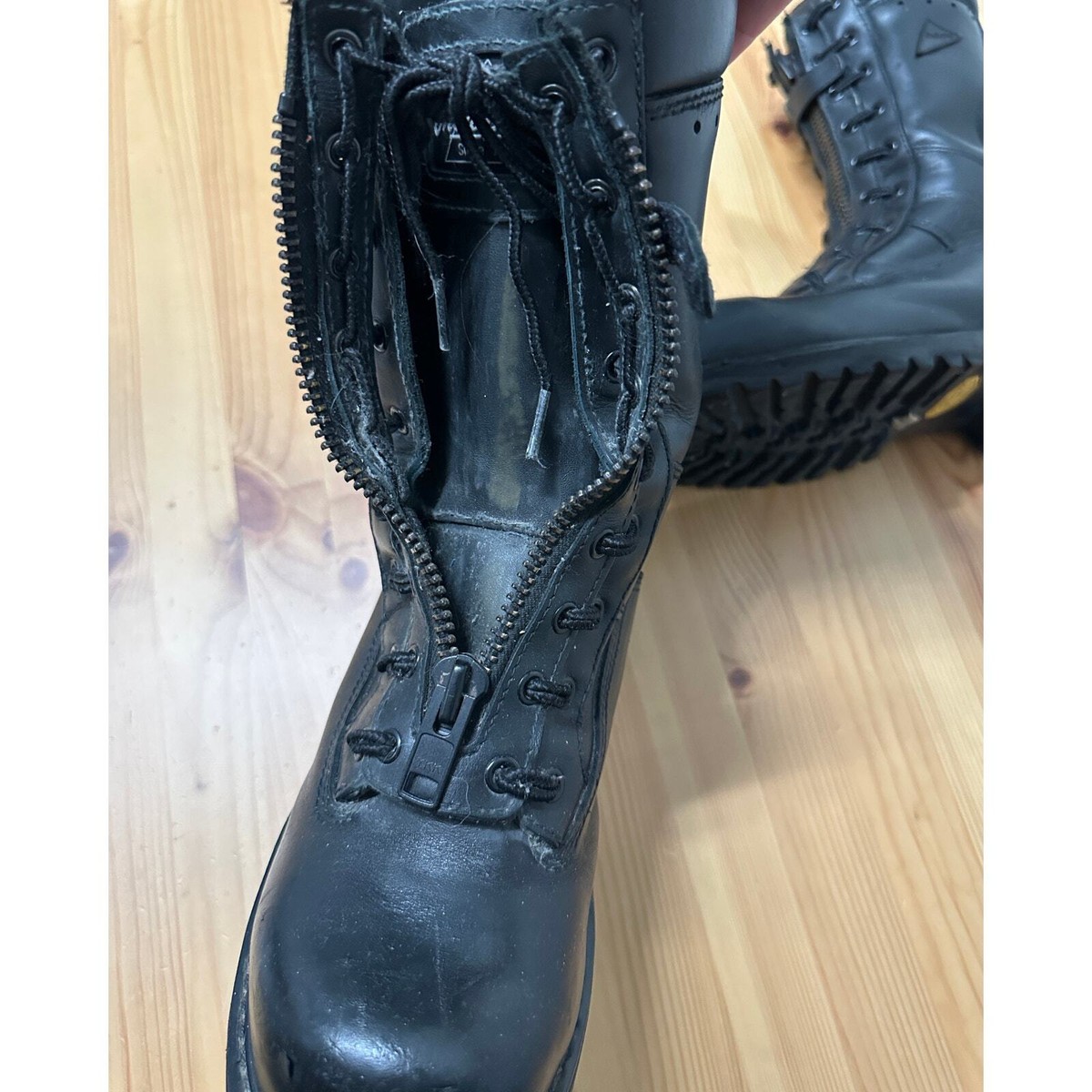Thorogood Wildland Hellfire Black Leather Boots Mens 7.5  display picture 3
