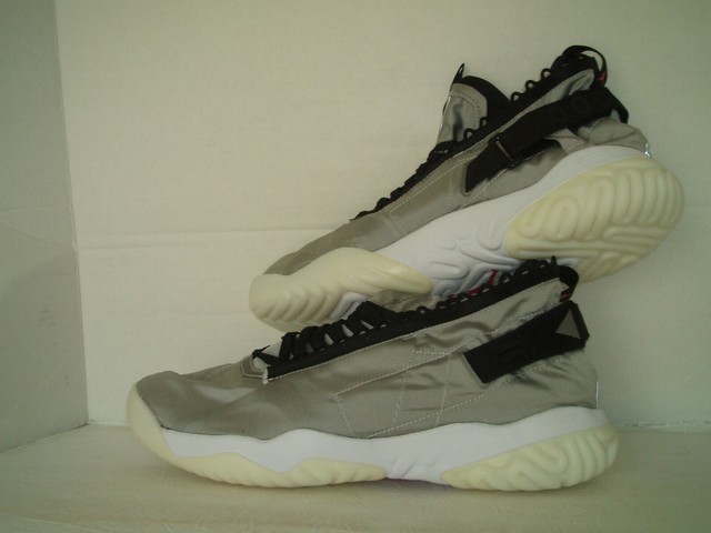 jordan proto react silver