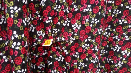 vintage fabric roses/flowers on black 1 yard 56" wide natural fiber - Picture 8 of 10