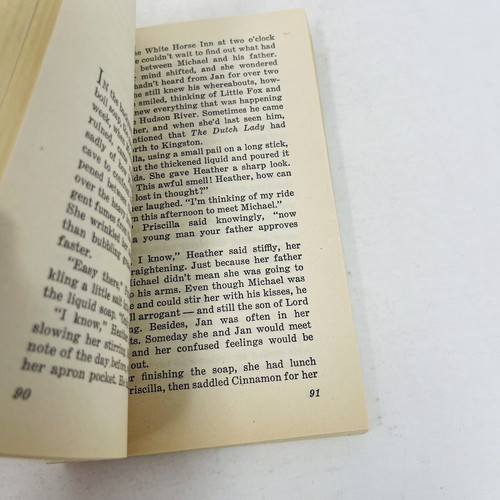 Heather Sunfire Romance Vivian Schurfranz 1987 PB SIGNED - Picture 9 of 9