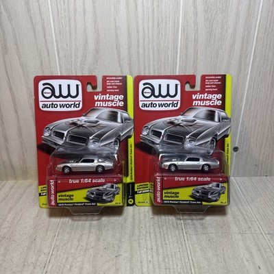 2 AUTO WORLD PREMIUM R2 VINTAGE MUSCLE 1976 PONTIAC FIREBIRD TRANS AM A 1/2,500