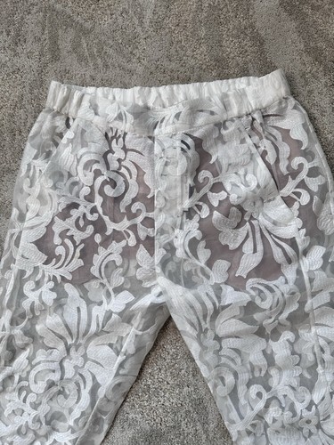 BCBG MAXAZRIA Runway Women's White Pull on Sheer Lace Floral Dress Size M NWT - Picture 3 of 6