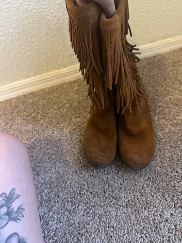 Minnetonka Women’s Brown Leather Fringe Mid-Calf Pull-On Round Toe Boots 9