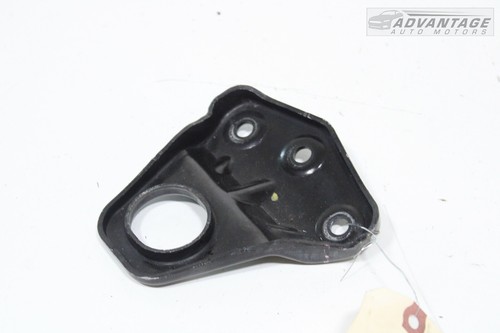 2016-2020 CADILLAC CT6 3.6L FRONT RIGHT SIDE RADIATOR SUPPORT MOUNT BRACKET OEM - Picture 2 of 5