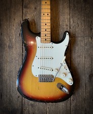 1972 Fender Stratocaster 3t Sunburst Maple Neck & Hard Shell Case