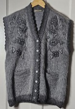VGT Nagpal Sweater Vest Women's Size XL Gray Wool Embroidered Floral Cottagecore