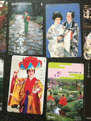 Schede telefoniche giapponesi cultura kimono x14 usate set combinati anni 1000 OTTIME - Foto 3 di 4