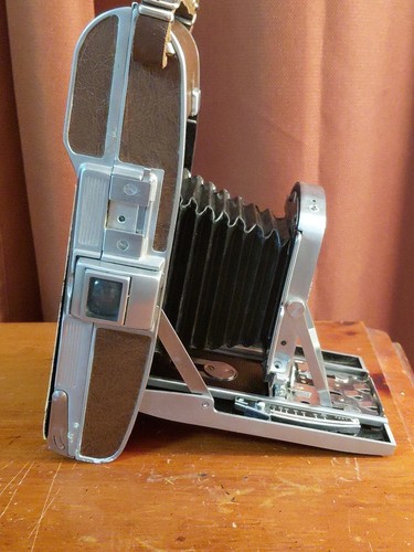 Vintage Polaroid Land Camera Model 95A - Picture 3 of 12