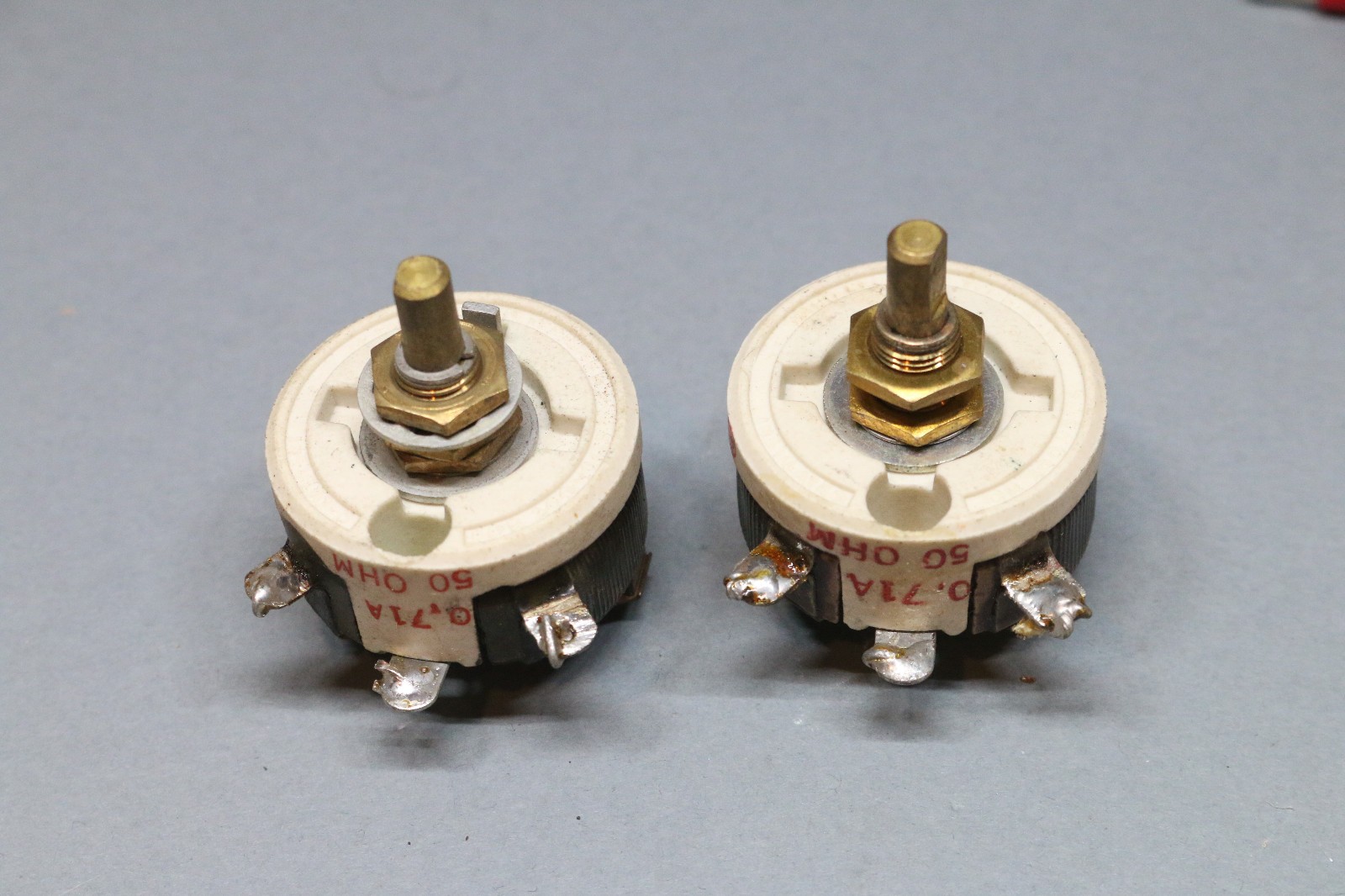 (2) Vintage Ward Leonard Type 25R 50 Ohm 25W Ceramic Rheostats Potentiometers