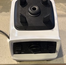 Vitamix Explorian Series E320 Blender Base Only VM0197 White 10 speeds Tested