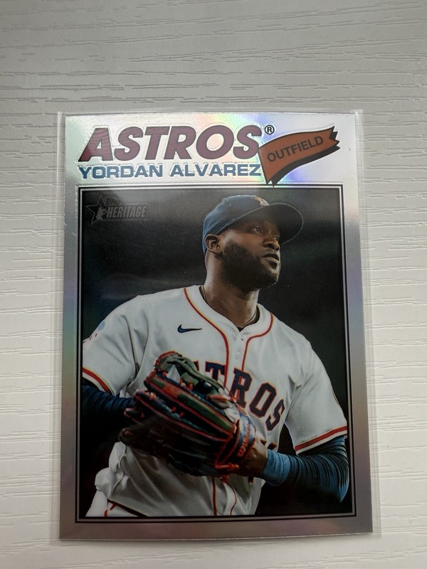 2026 Topps Heritage Yordan Alvarez Silver Chrome Refractor  🔥🔥🔥🔥