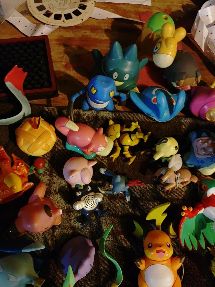 Aprox 80 Figuras Pokemon Vintage Colección Instantánea Foto 4 de 4