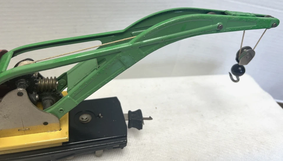 LIONEL VTG O-GAUGE 810 OPERATING TINPLATE CRANE EXCELLENT IN POOR OB & INSERT - Image 3 of 4