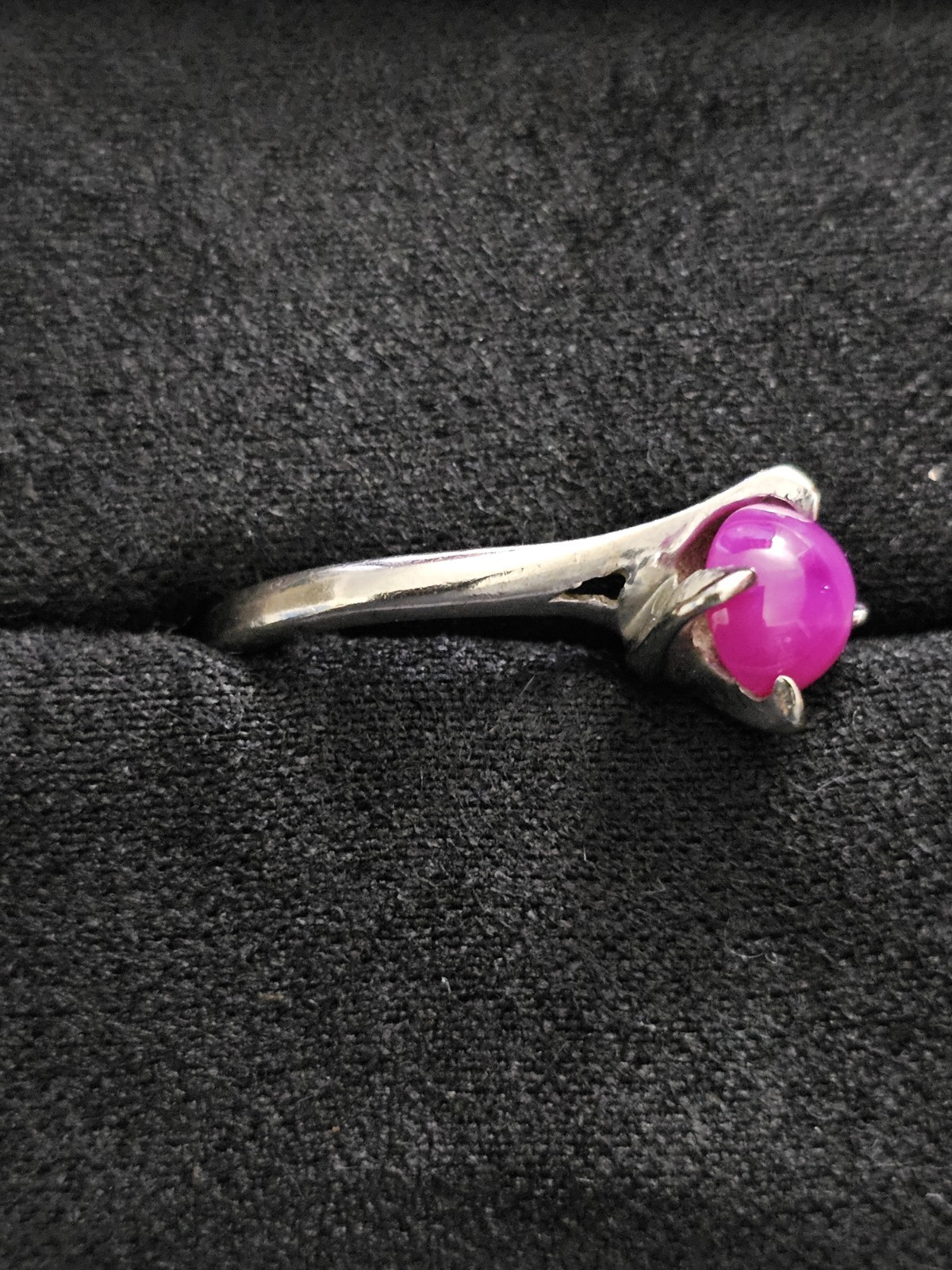 14k Star Ruby Solitaire White Gold Ring - image 5