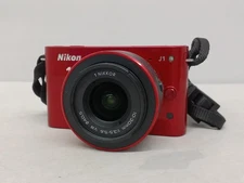 NIKON D33697 mirrorless SLR 985097