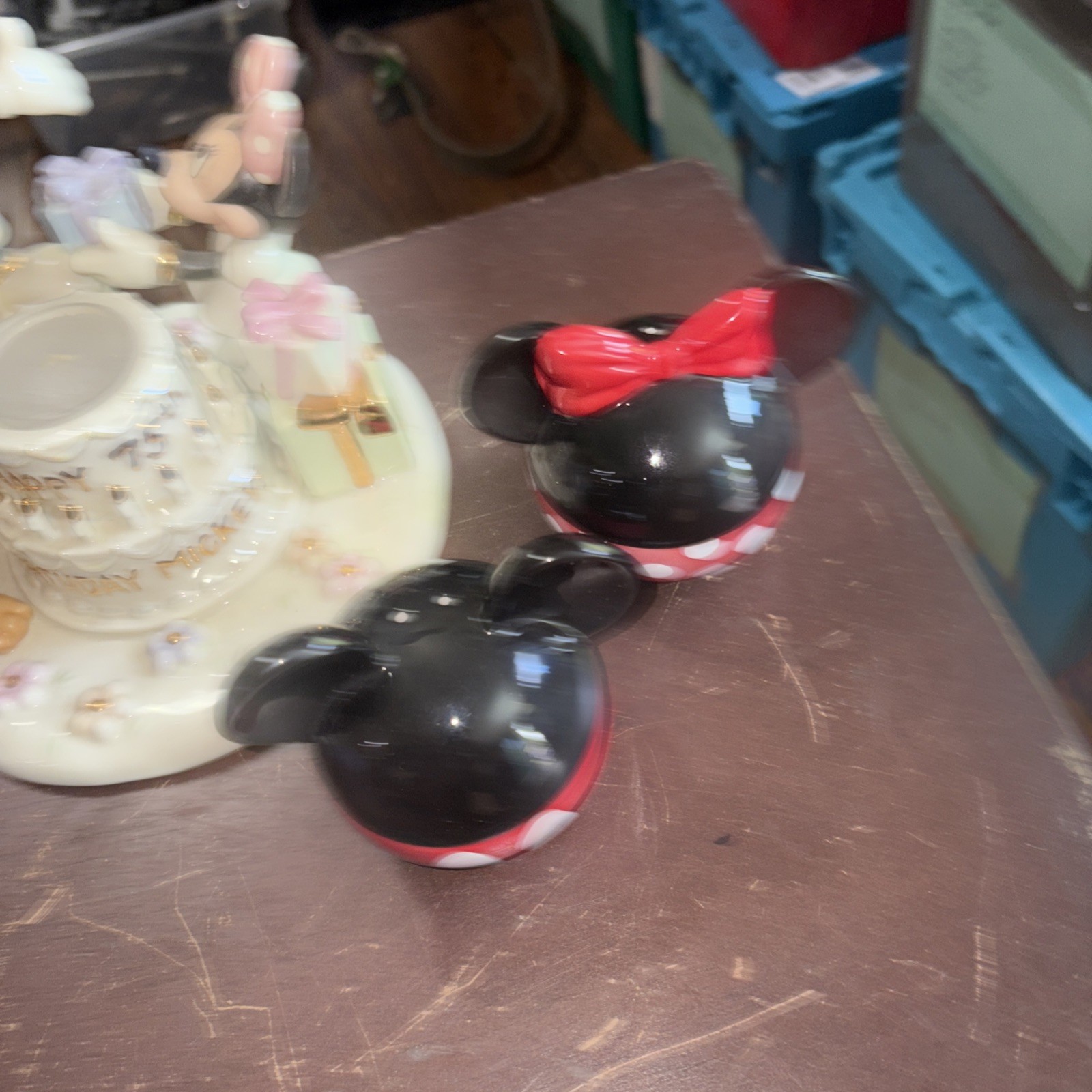 Picture 8 of 24
