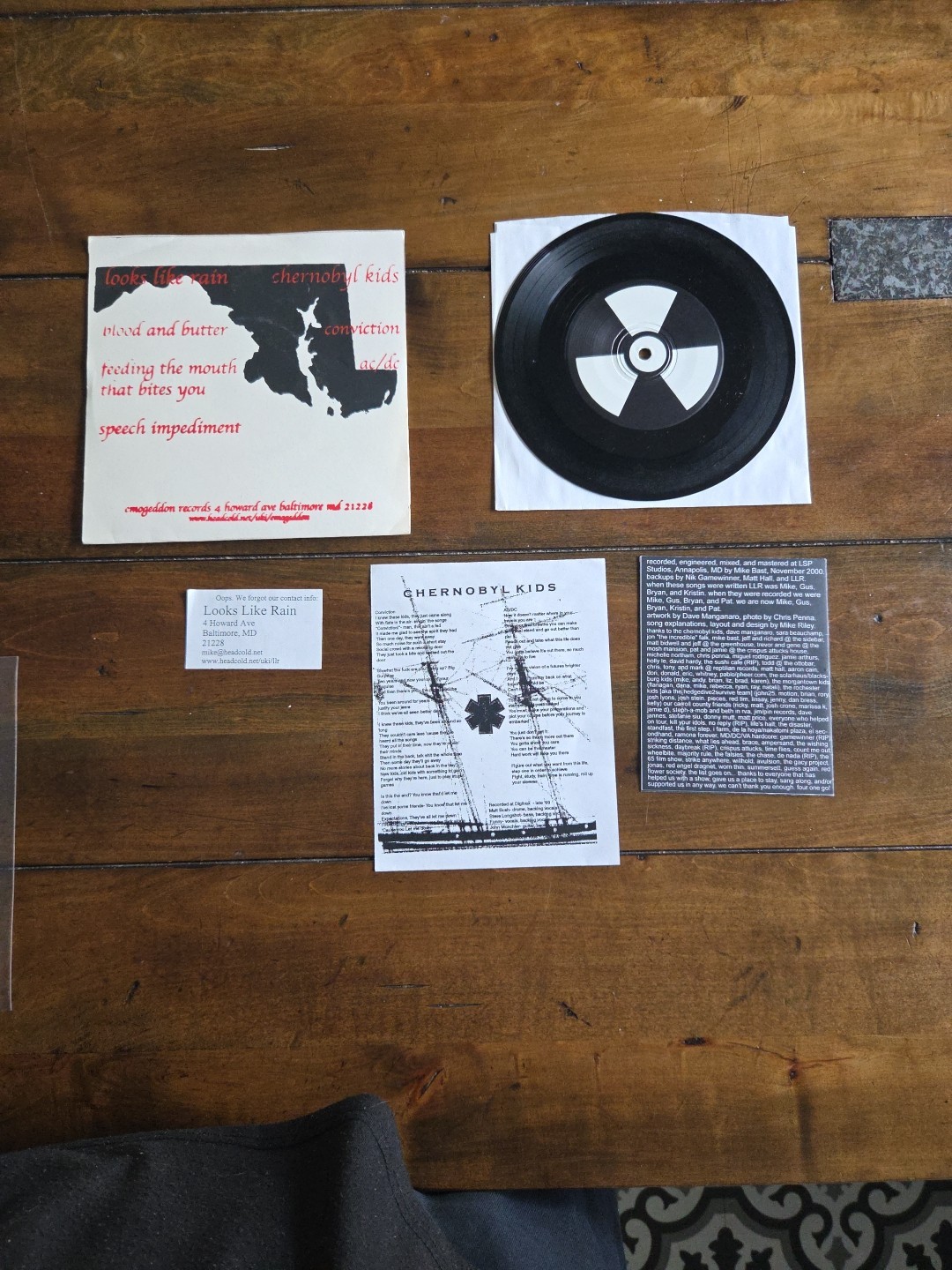 Looks Like Rain  Chernobyl Kids Split 7" Vinyl 1999 COMPLETE w/ Booklet image 5
