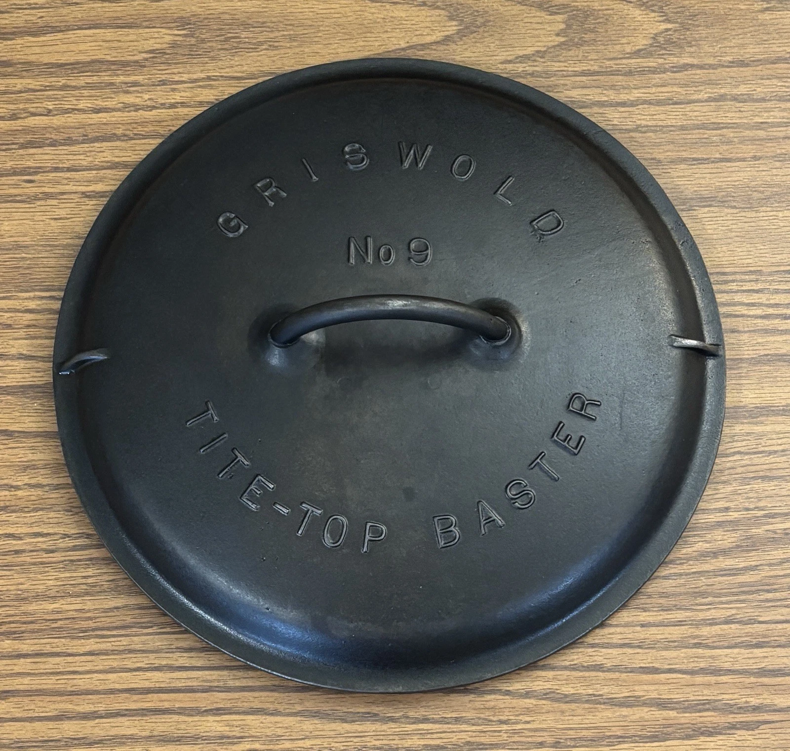 Griswold #9 Tite-Top Baster Lid A2562 Large Slant Logo Dutch Oven Restored c1920