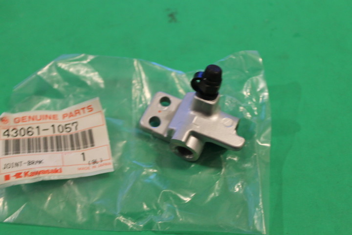 NOS KAWASAKI NINJA ZX600 /ZX1000 JOINT-BRAKE FORK,LH 1985-1987