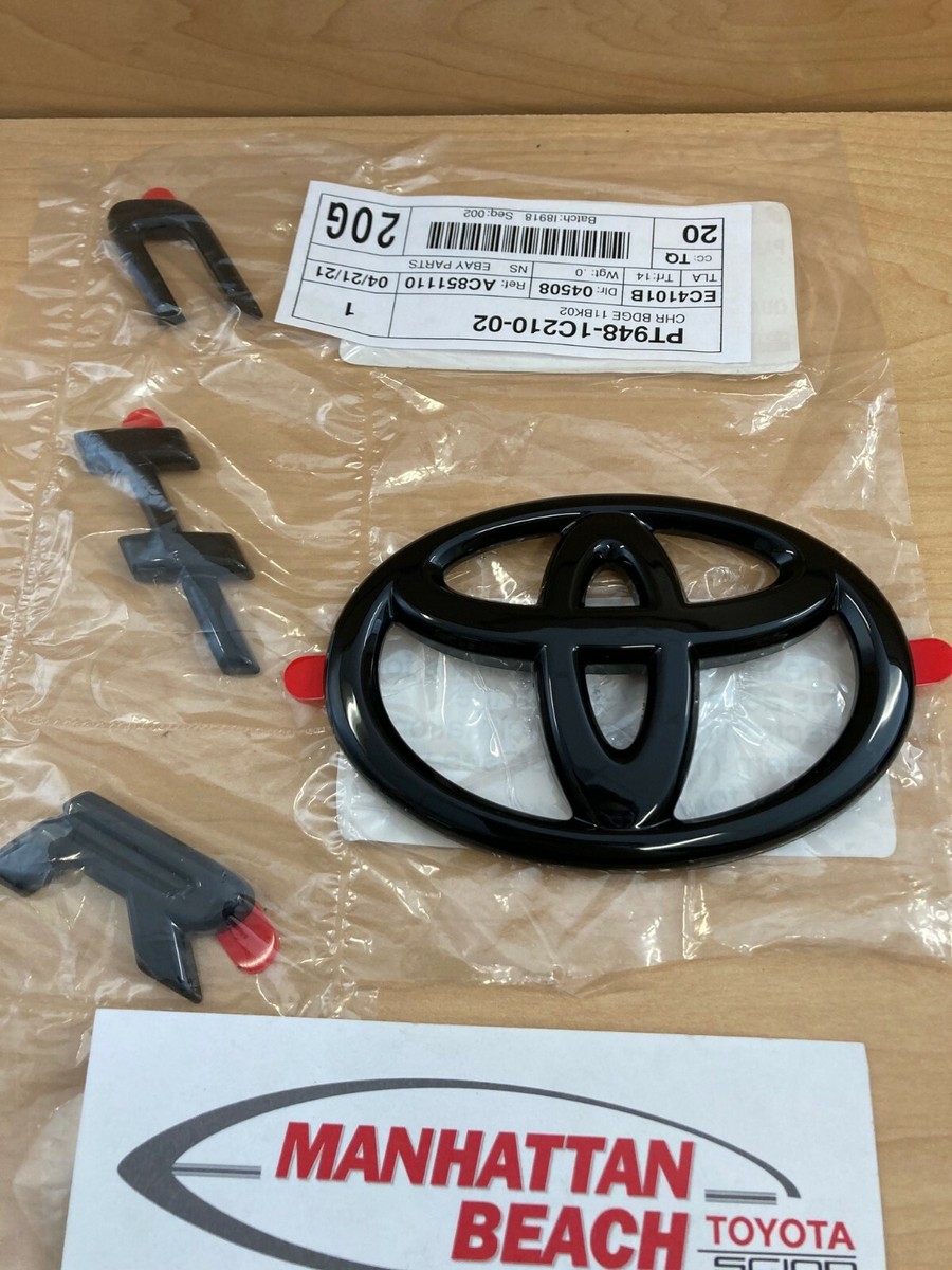 2018-2022 C-HR LE & XLE GLOSS BLACK EMBLEM OVERLAY KIT