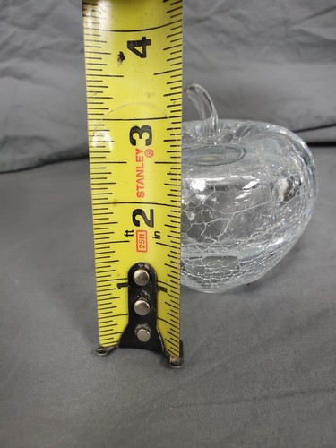 Vintage Larson Crystal Art Crackle Glass 3¼" Apple Shaped Paperweight, USA Made - Picture 5 of 5