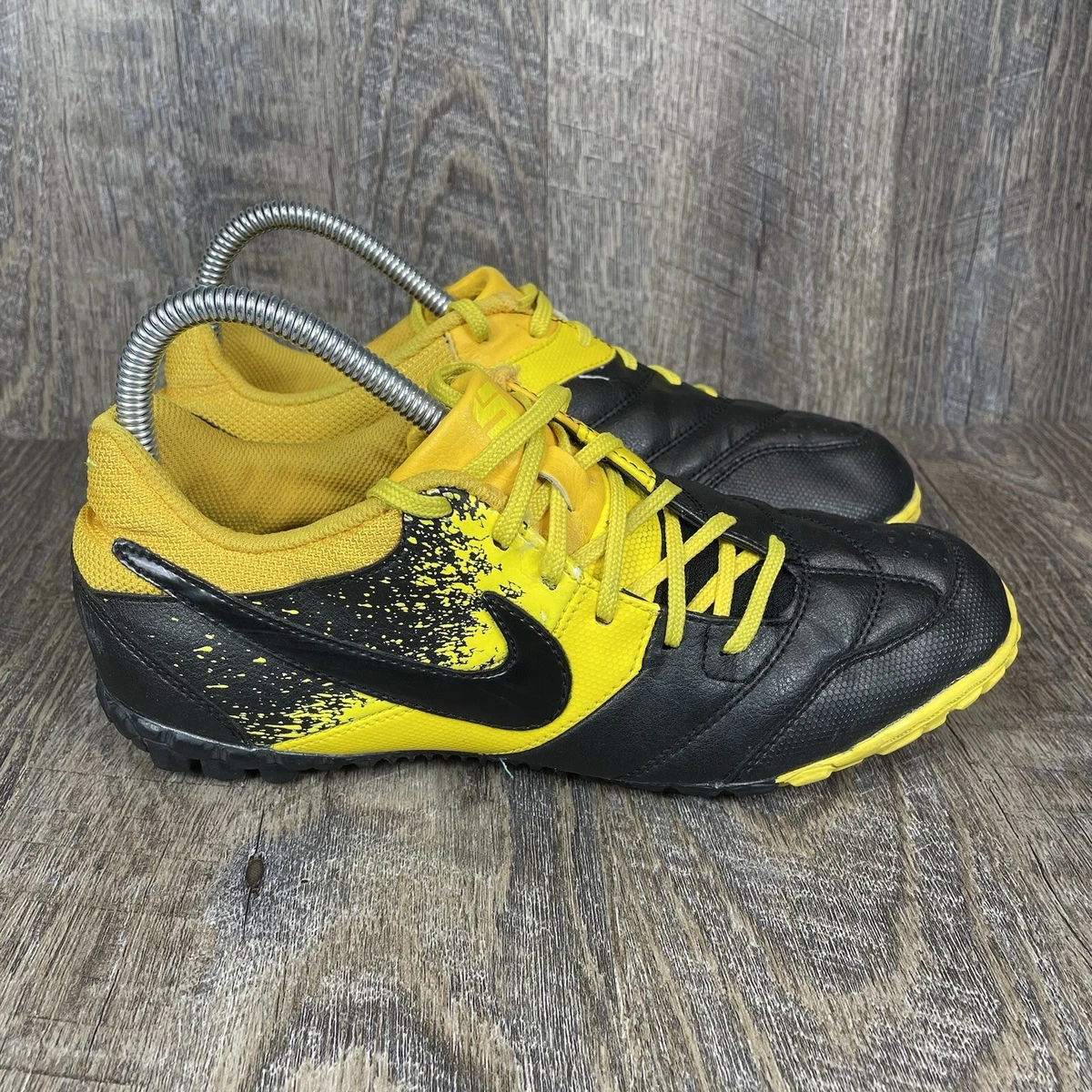Shoes nike indoor 2025