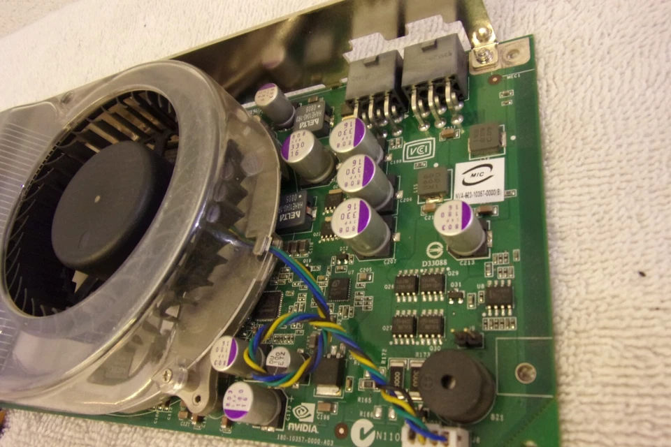 PNY Nvidia Quadro FX 5600 1.5GB GDDR3 PCIe Graphics Card 600-50357-0500-303 - Image 4 of 4