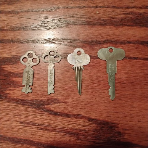 National Cash Register  Keys Model 313 + More NCR