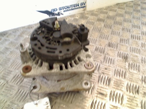 LICHTMASCHINE ALTERNATOR Volkswagen Bora (1J2) Sedan 1.6 (APF) 1999 028903028C