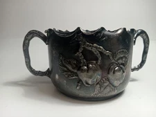 Antique PAIRPOINT Mfg. Co. New Bedford, Mass. Quadruple Plate 2027 SUGAR Bowl