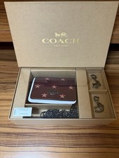  218 Retail Coach Wallet Gift Set With Gun metal Hardware