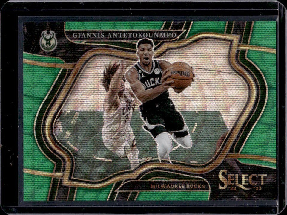 2022-23 Select Giannis Antetokounmpo Green Wave Prizm Courtside #35/50