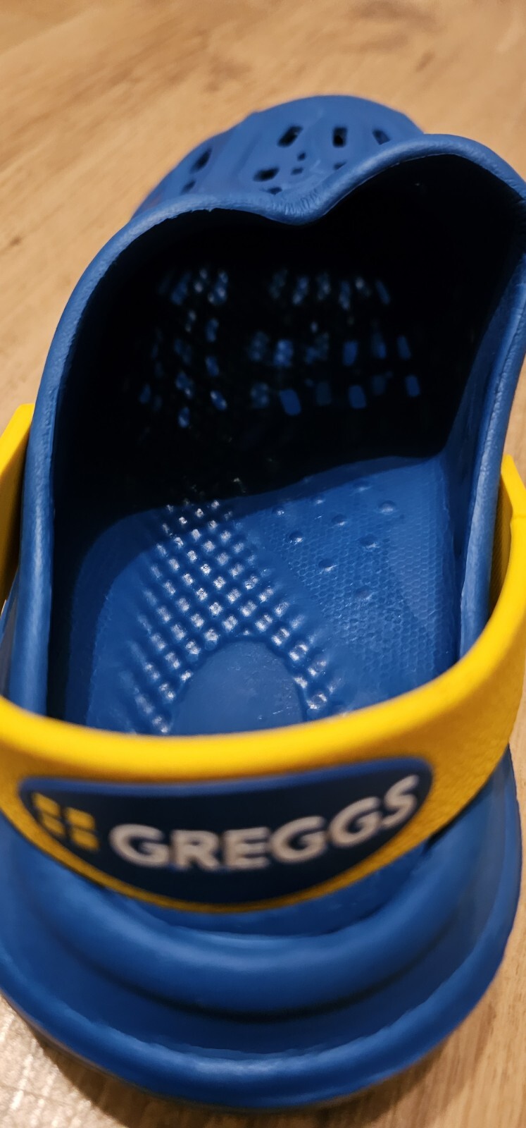 Greggs x Primark Crocs,UK 7, Limited Edition Rare Pair Blue/Yellow image 8
