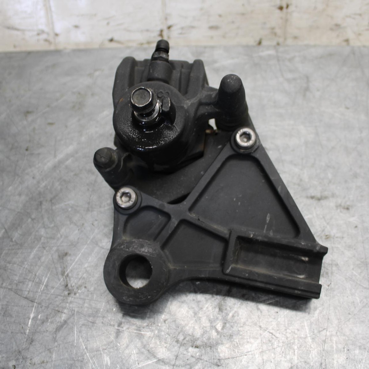 2008 Kawasaki Ninja ZX10R ZX1000E REAR BACK BRAKE CALIPER W MOUNT