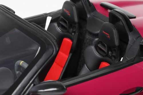 1/18 GT Spirit Porsche 718 ( 982 ) Spyder RS Weissach in Red GT486 AB1136 Custom - Picture 9 of 9