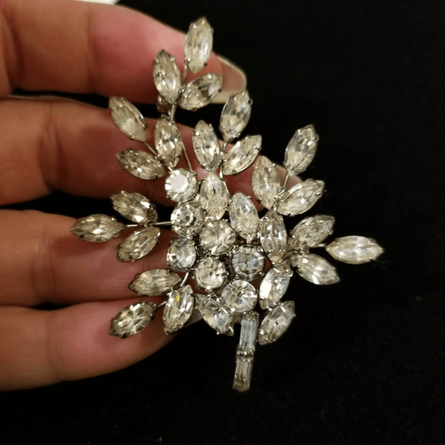 Vintage Clear Rhinestone Brooch Pin Leaf Cluster - Picture 8 of 8
