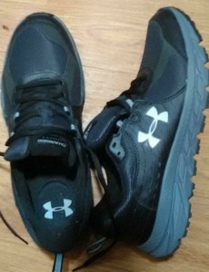 under armour charged toccoa 2 running shoe