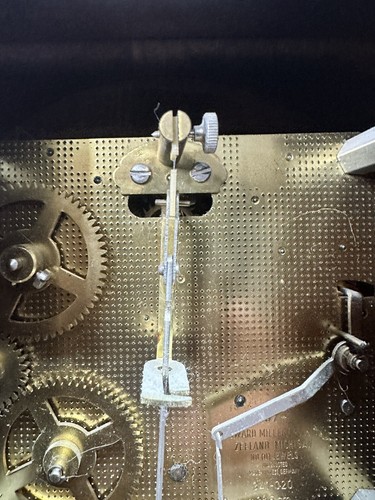 Vintage Howard Miller Wind Up Wall Clock w/Key #613-104 - Picture 15 of 15