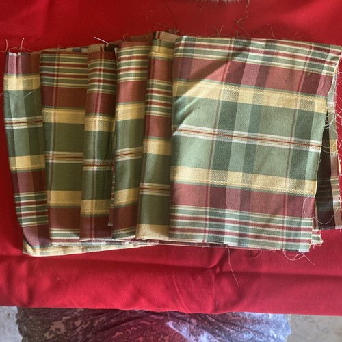Green Burgundy Yellow Plaid 3/4 Yard x 50” Plus 6 Pieces Each 14” 32” - Picture 3 of 4