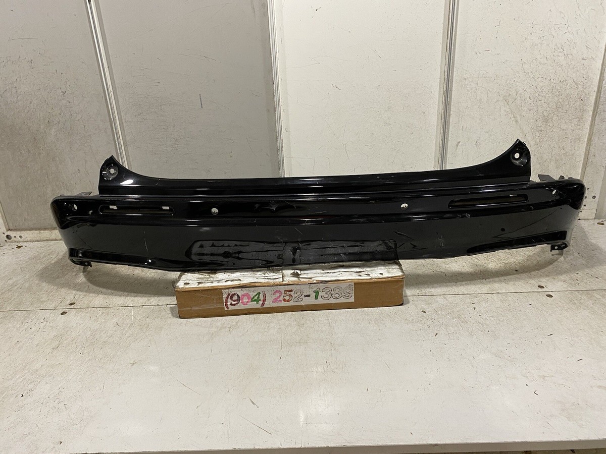 2023-2024 HONDA HRV HR-V REAR BUMPER COVER OEM 71501-3W0-ZZ00