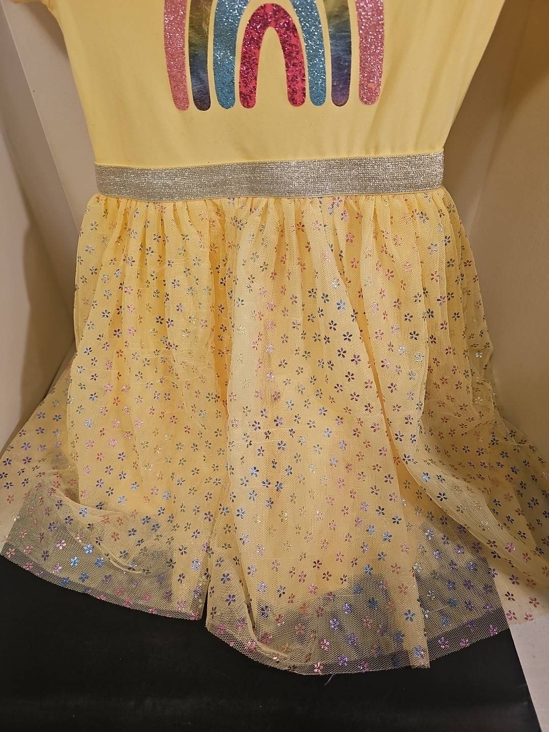 Extremely Me Girls Rainbow Yellow Dress Size 6x