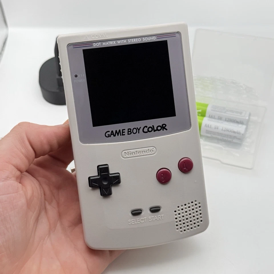 NINTENDO GAME BOY COLOR - IPS V3 - IN STILE CLASSIC + STAND + 2 BATTERIE USB-c - Immagine 2 di 4
