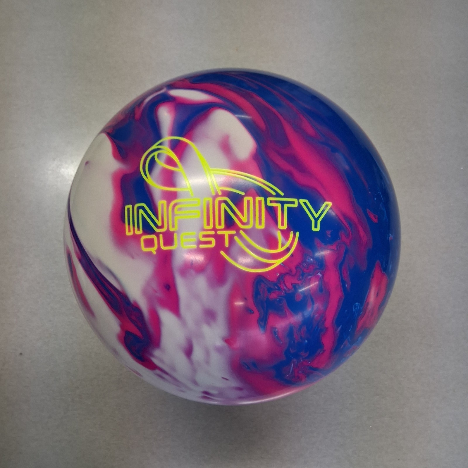 Brunswick Infinity Quest  BOWLING  ball 14 lb  brand new in 