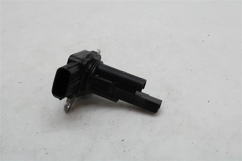 Sensor de flujo de aire de masa medidor MAF CT200H ES300H ES350 GS350 GS450H 09-16 1056325 Foto 4 de 4