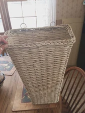 Vintage Ivory/ Cream Wicker Woven Wall Basket – Farmhouse Cottage Decor