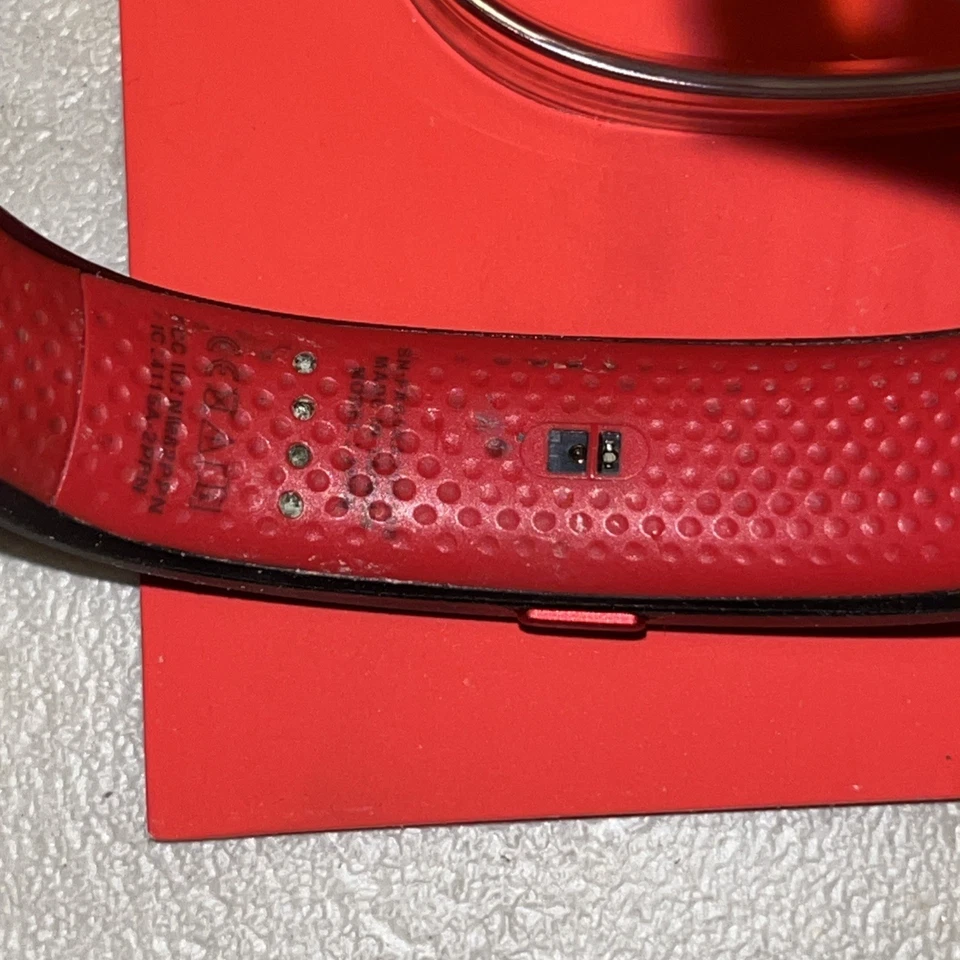 UNDER ARMOUR UA Band HTC Fitness Tracker Sleep Tracker- Working With Broke Band - Image 4 of 4