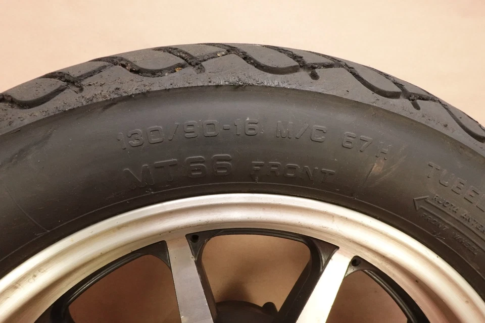 Задний обод шины PIRELLI 2004-2007 Yamaha Road Star XV1700 130/90-16 - Изображение 3 из 4